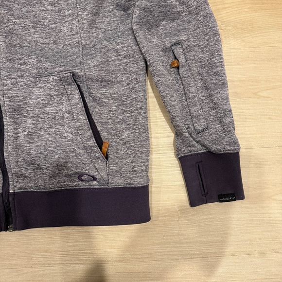Oakley performance Hoodie Jacket Full Zip Women’s Size M Purple Over Easy DWR - Picture 3 of 9